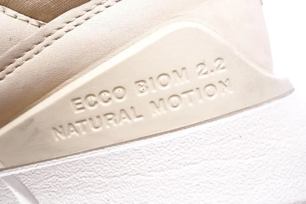ECCO Biom 2.2 Shoes Mens Size 10.5 Beige Walking Sneakers Cushioned 83076402004